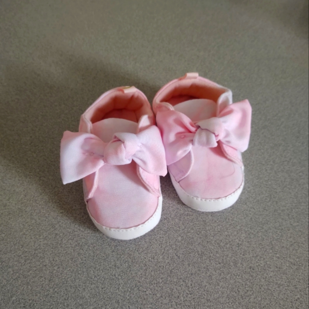 First step baby girl pink shoes size 6-9M